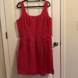 Fit and flare with pockets!!